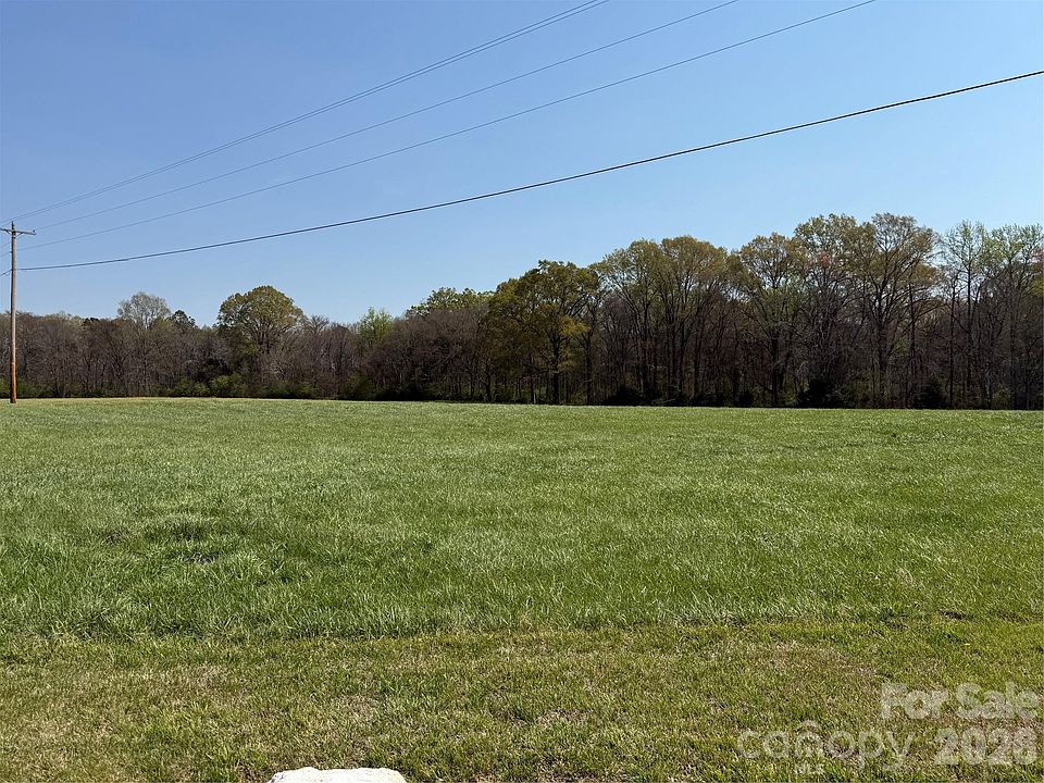 1st image of 8008 W Duncan Rd