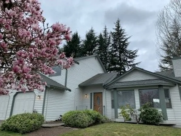 12526 NE 166th St, Woodinville, WA 98072