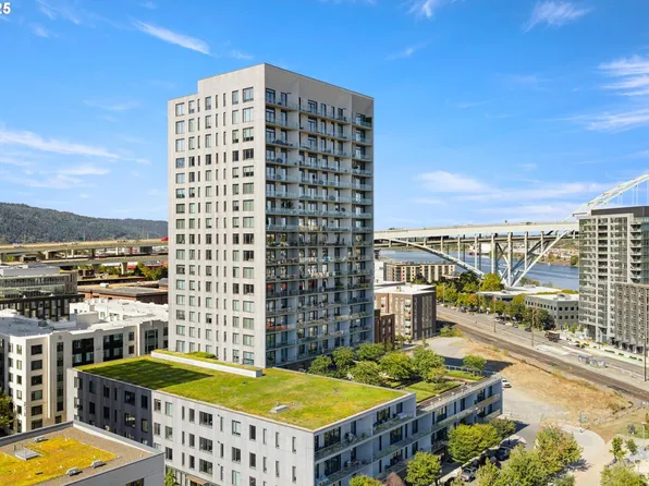 1150 NW Quimby St Unit 1802, Portland, OR 97209