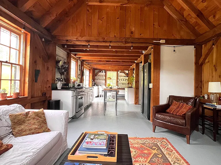 190 Scallop Dr — Photo 6