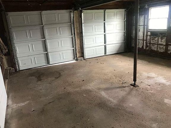 3rd image of 4345 Millwood Cir