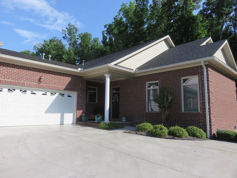 1st image of 2385 Mountain Dr