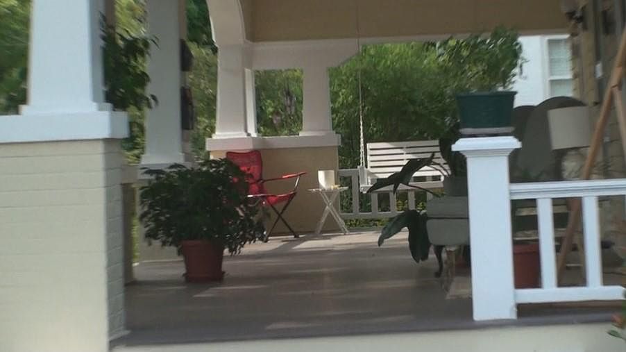 12 foot front porch with electric outlet