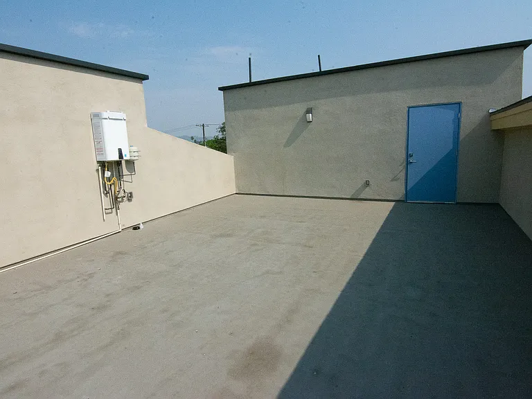 2006 S Corning St #3 — Photo 47