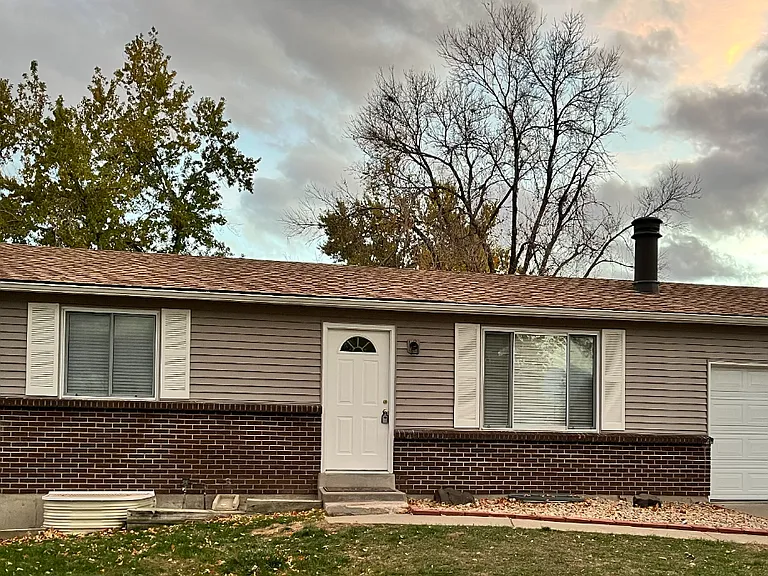 11156 W Wisconsin Ave — Photo 1