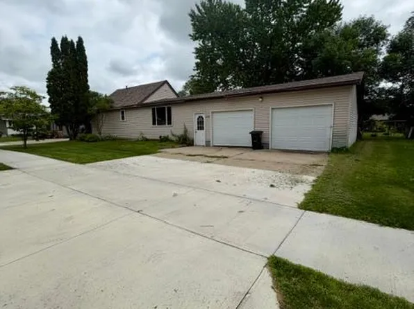 306 SW Brown St, Verndale, MN 56481