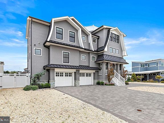 3rd image of 126 Laguna Ln