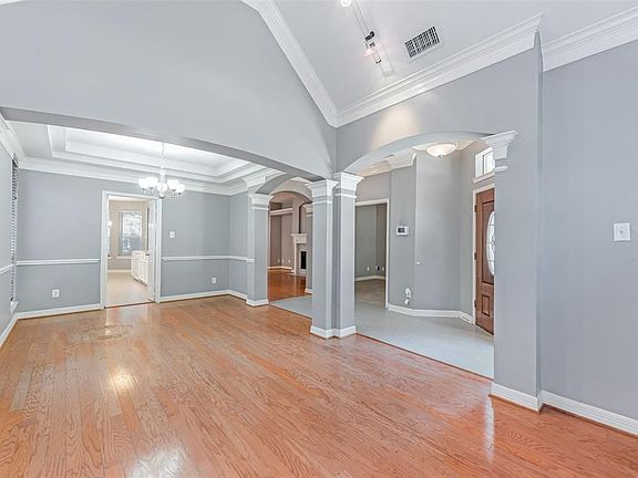 3rd image of 3222 Bodine Dr