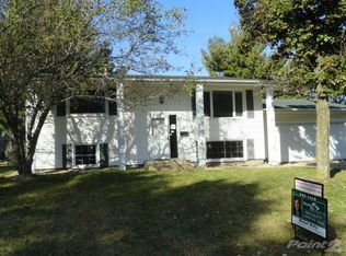 1547 Redbud Ln, Galesburg, IL 61401