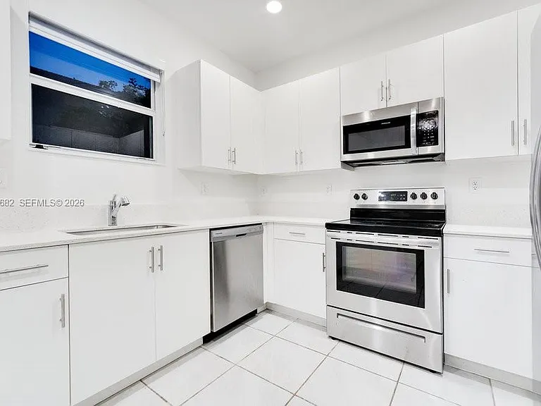 2615 SE 11th St #2615 — Photo 9