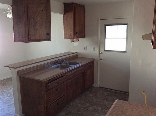 5th image of 119 S Vernon Ave