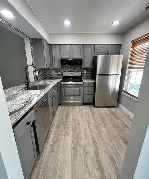 125 Devonshire Ct #125 — Photo 1