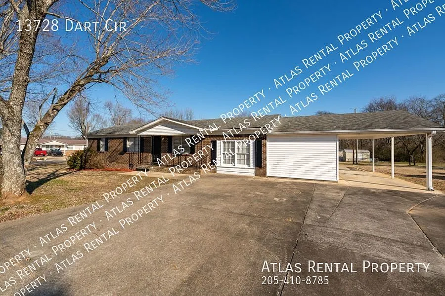 Modern 4 Bedroom Home in Athens Move-In Ready! — Photo 2