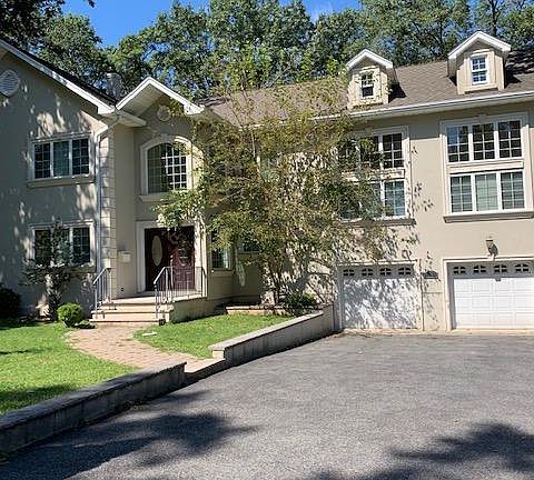 FRONT EXTERIOR 2CAR GARAGE