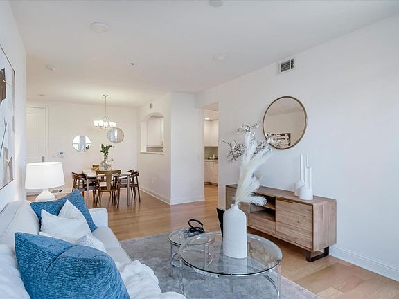 5th image of 2585 El Camino Real APT 303