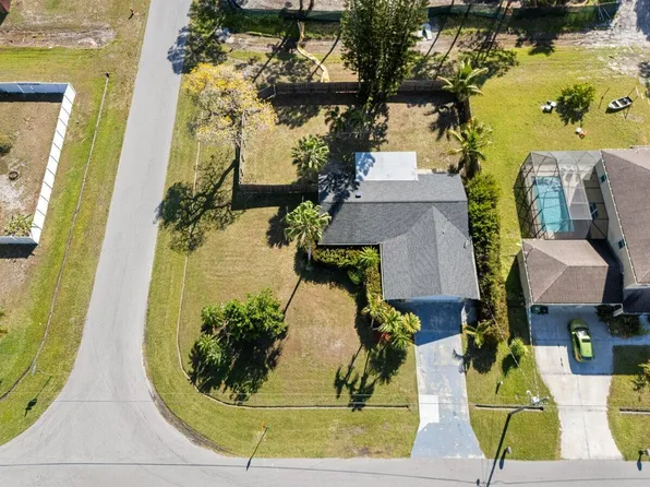 2181 SW Kail Street, Port St Lucie, FL 34984