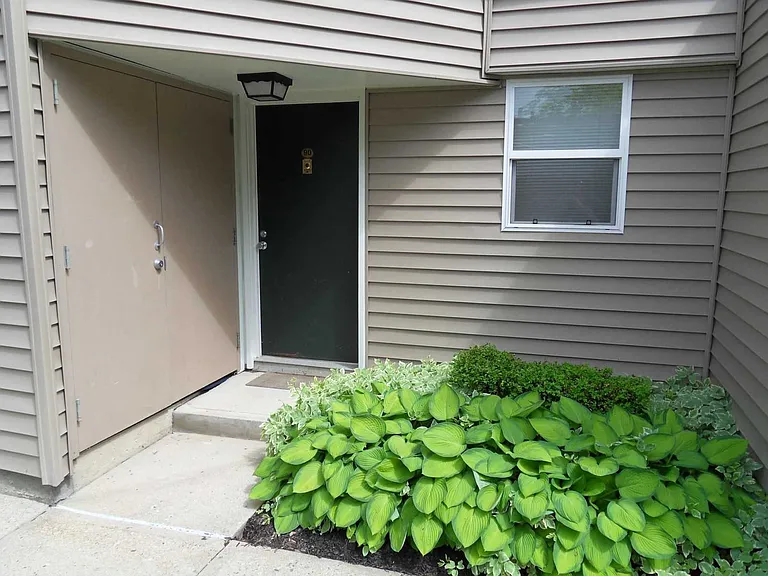 Entryway exterior