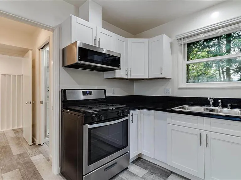 1500 Voorhees Ave — Photo 39