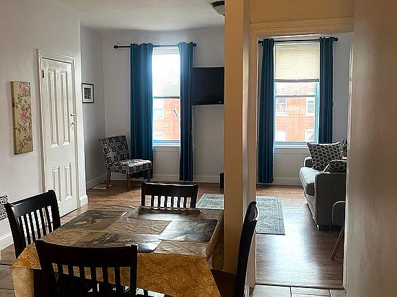 2nd image of 2914 W Girard Ave #1