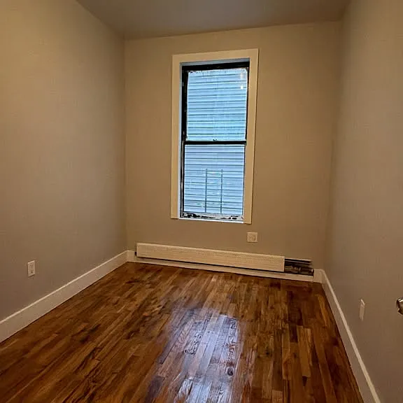 1623 Yates Ave #3A — Photo 2