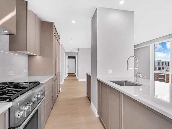 4th image of 1399 Park Ave APT 18A