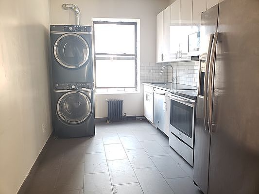 4th image of 517 W 113th St #4SO