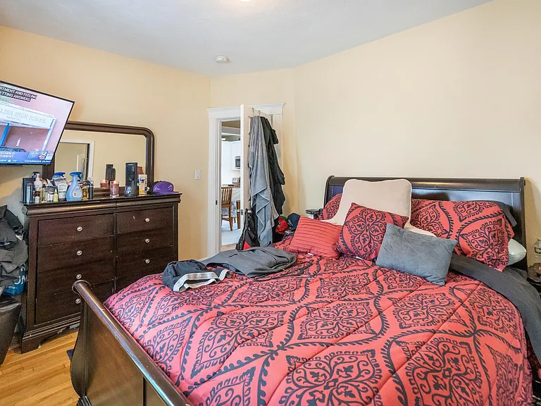116 Harvard St #1 — Photo 11