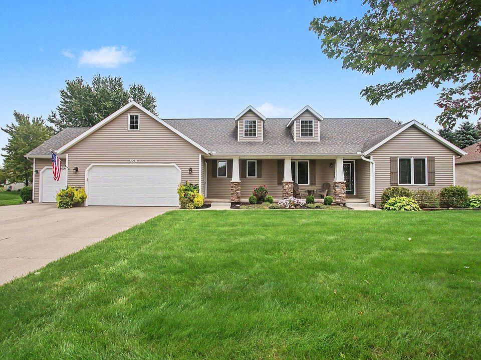 1st image of 898 Mid Bluff Dr