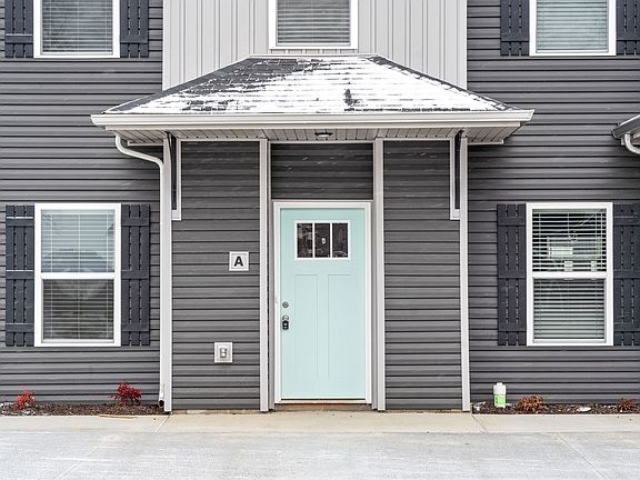 2nd image of 823 Professional Park Dr APT G