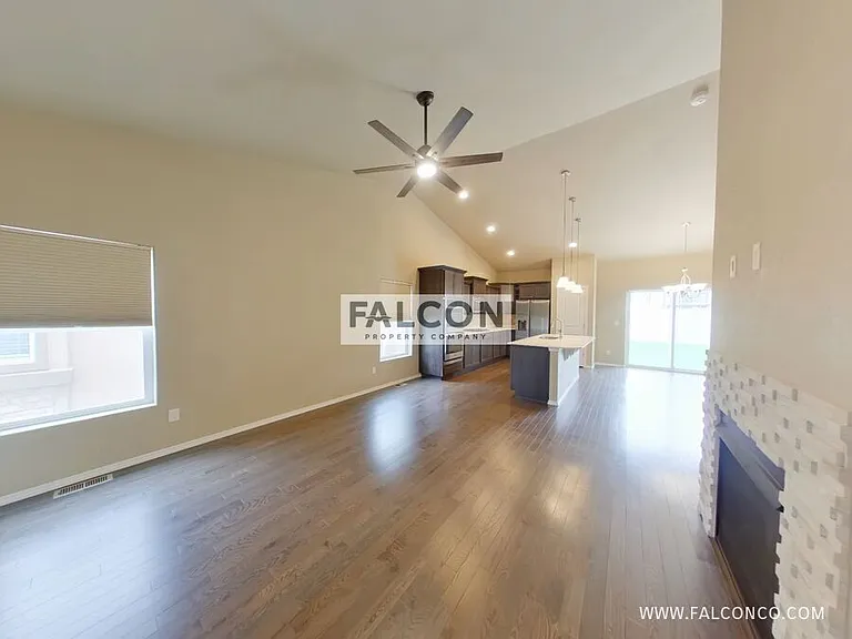 9958 Golf Crest Dr — Photo 3
