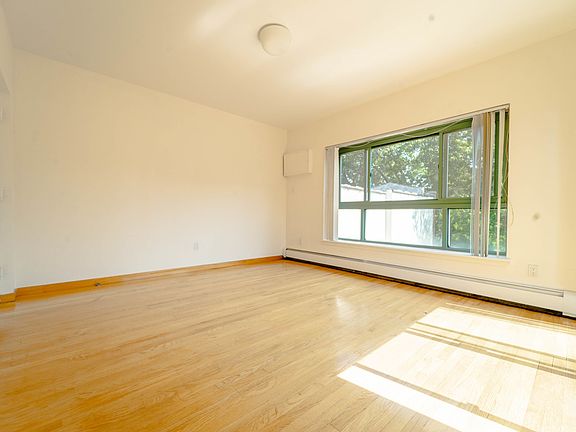 3rd image of 25-76 36th St #4M