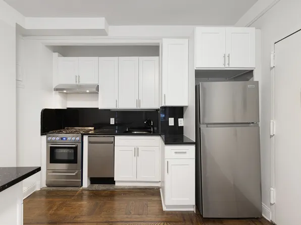 245 West 75th Street image 4 of 13