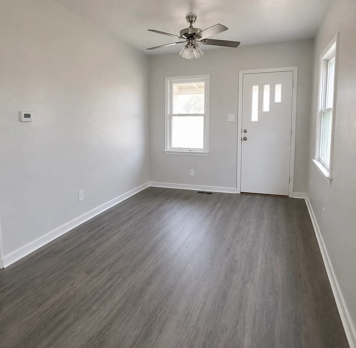2 bed, 720 sqft, $1,000 — Photo 4