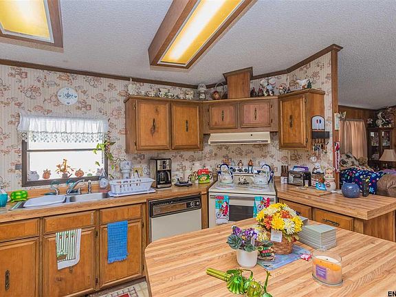 3rd image of 218 County Highway 113