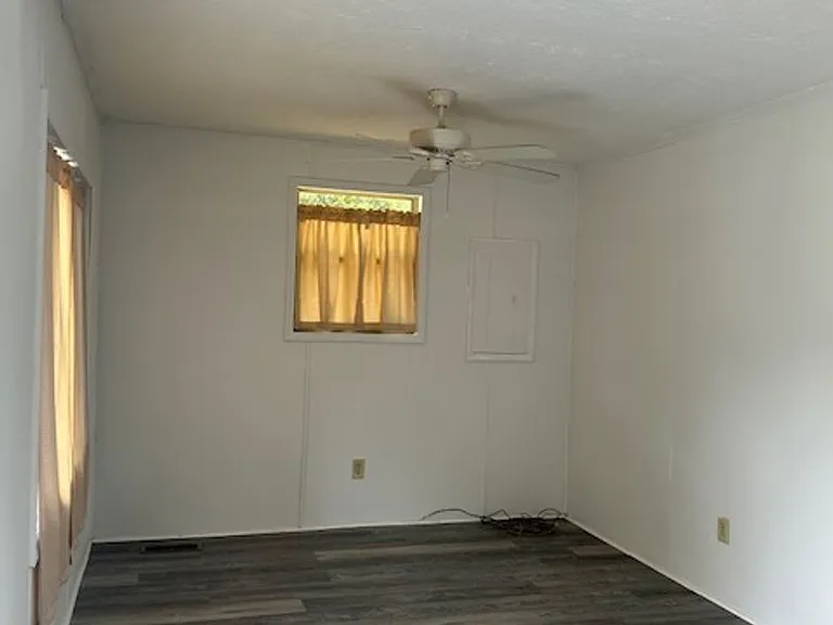 206 Marsh Oaks Dr — Photo 2