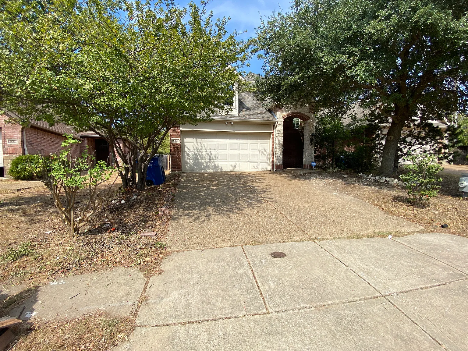 3 bed, 2.5 bath, 1629 sqft, $2,595 — Photo 2