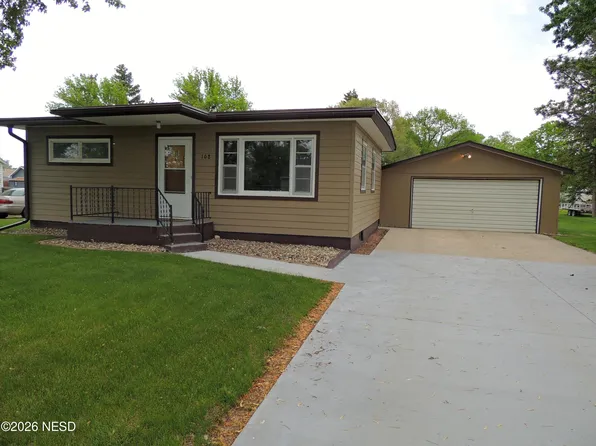 108 13th St NW, Watertown, SD 57201