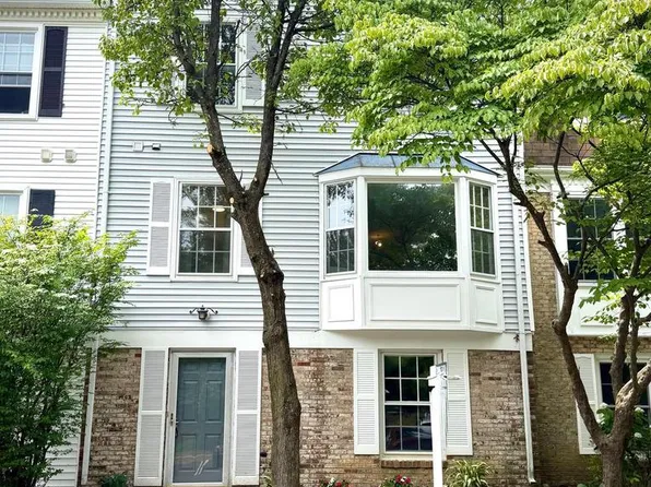 1705 Logmill Ln, Gaithersburg, MD 20879