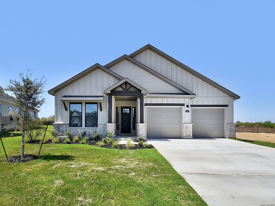 1st image of 148 W MAGNOLIA CIR