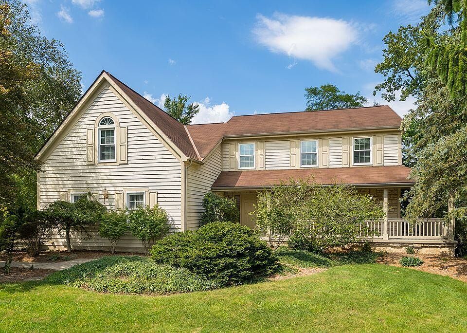 1st image of 266 Oakham Ct