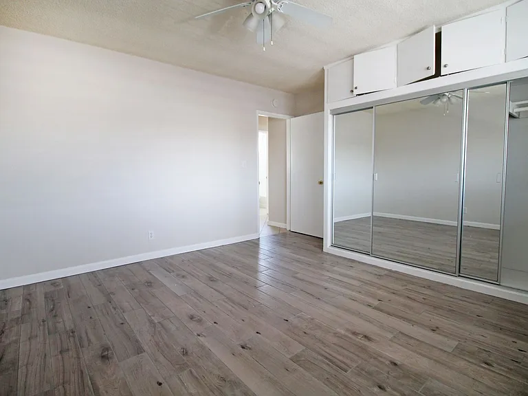 2311 Vanderbilt Lane — Photo 9
