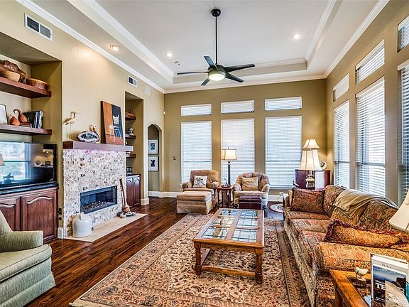 3rd image of 603 Courtney Ln