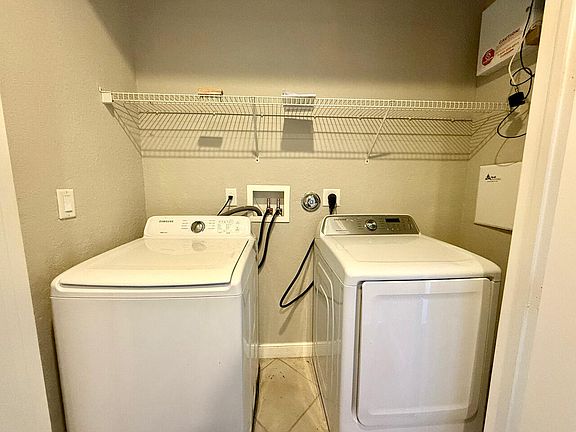 2nd image of 690 Amador Ln