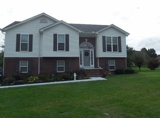 601 Nickelbie Dr, Lawrenceburg, KY 40342