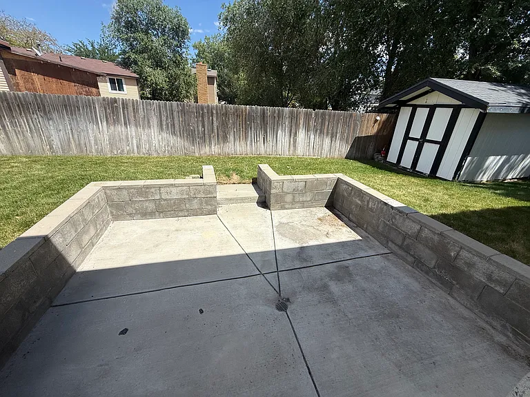 5997 S 4000 W — Photo 2