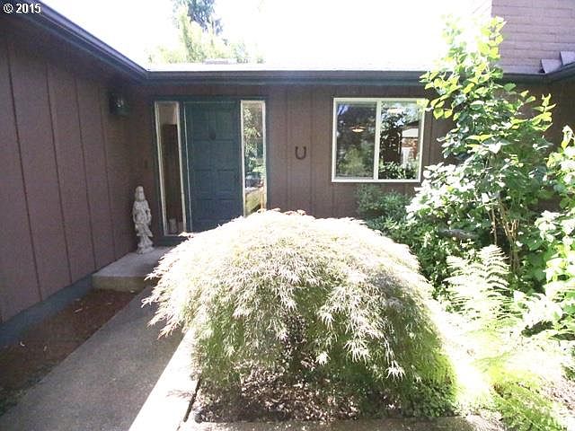 2nd image of 2570 Chuckanut St
