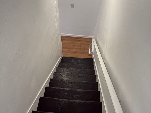 3rd image of 1039 Stieren Ave