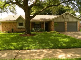 8331 Langdon Ln, Houston, TX 77036