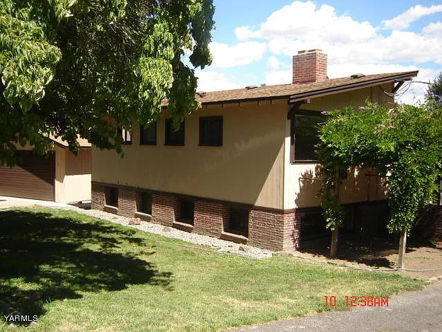 115 N 22nd Ave photo 1