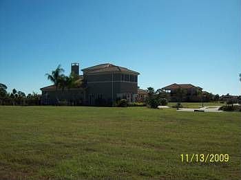 2nd image of 130 SE Via Verona